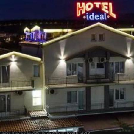 Hotel Garni Ideal Podgorica Exteriör bild