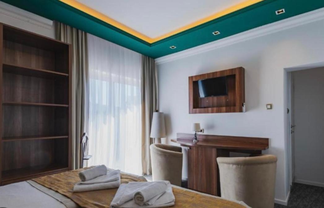 Hotel Garni Ideal Podgorica Exteriör bild