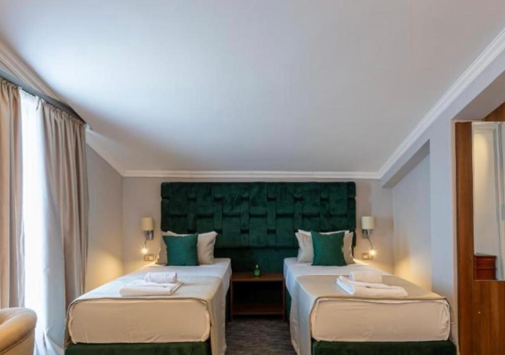 Hotel Garni Ideal Podgorica Exteriör bild